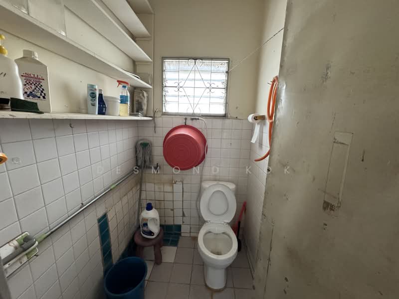 Rumah Teres 1 Tingkat untuk Dijual di Kepong Baru (Kepong) - Desmond Kok - Bathroom - PropertyGuru.com.my