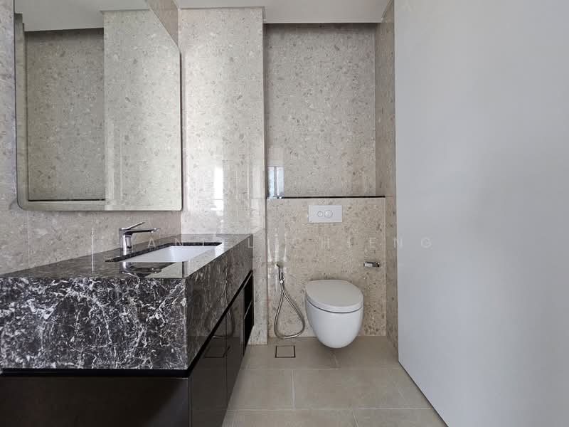 Servis Apartment untuk Dijual di Pavilion Damansara Heights - Daniel Chieng - Bathroom - PropertyGuru.com.my