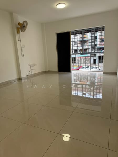 Rumah Flat untuk Dijual di Taman Daya - Jalan Sagu 34 - Eway Chua - Interior - PropertyGuru.com.my