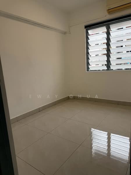 Rumah Flat untuk Dijual di Taman Daya - Jalan Sagu 34 - Eway Chua - Interior - PropertyGuru.com.my