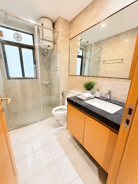 Servis Apartment untuk Disewa di R&F Princess Cove Phase 1 - Yusri Yusak - Bathroom - PropertyGuru.com.my