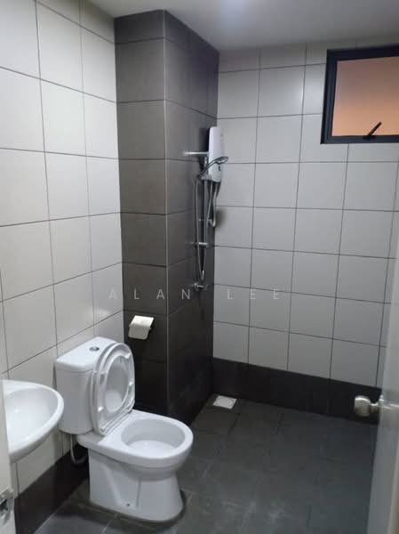 Kondominium untuk Dijual di Casa Green - Alan Lee - Bathroom - PropertyGuru.com.my