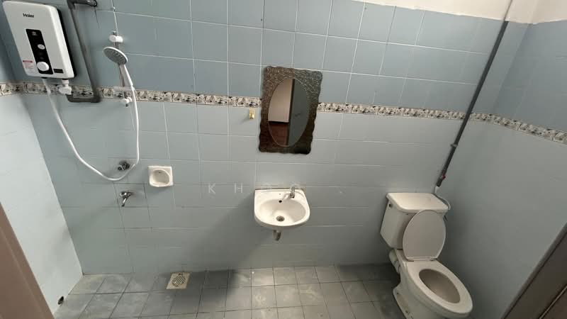 1.5-storey Terraced House for Rent in Taman Pelangi Indah (Ulu Tiram) - Khoo . - PropertyGuru.com.my