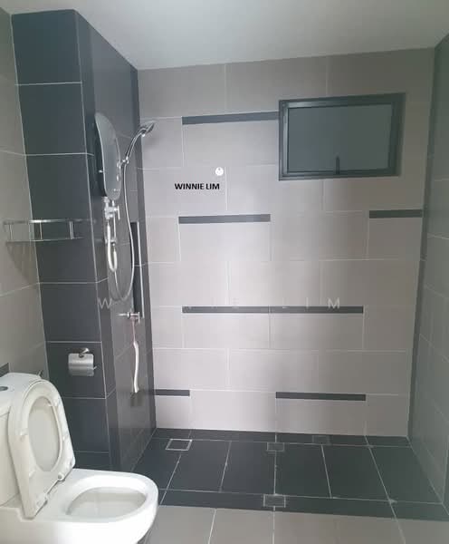 Kondominium untuk Dijual di The Z Residence - Winnie Lim - Bathroom - PropertyGuru.com.my