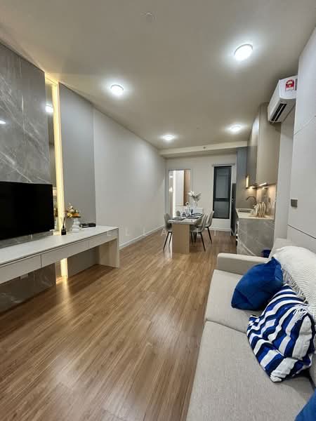 Tanah Kediaman untuk Dijual di KLCC (KL City Centre) - Stella Lim - Living Room - PropertyGuru.com.my