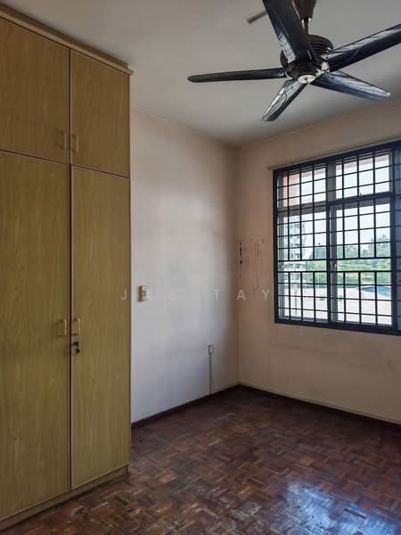 Pangsapuri untuk Dijual di Daya View - Jas Tay - Bedroom - PropertyGuru.com.my