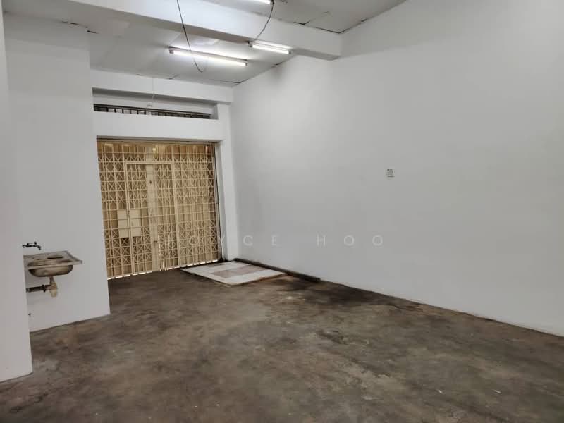 Shop for Rent in Bandar Puteri Puchong (Puchong) - Joyce Hoo - Interior - PropertyGuru.com.my