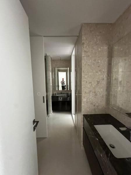 Service Residence for Sale at Pavilion Damansara Heights, Windsor Suites - Mohd Fitri MF - Bathroom - PropertyGuru.com.my