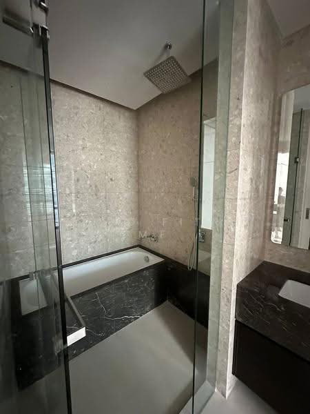 Service Residence for Sale at Pavilion Damansara Heights, Windsor Suites - Mohd Fitri MF - Bathroom - PropertyGuru.com.my
