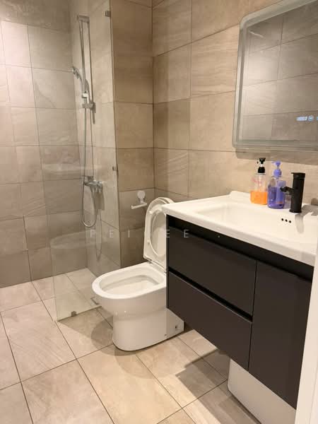 Service Residence for Rent at Henna Residence @ The Quartz WM - PeiGee . - Bathroom - PropertyGuru.com.my