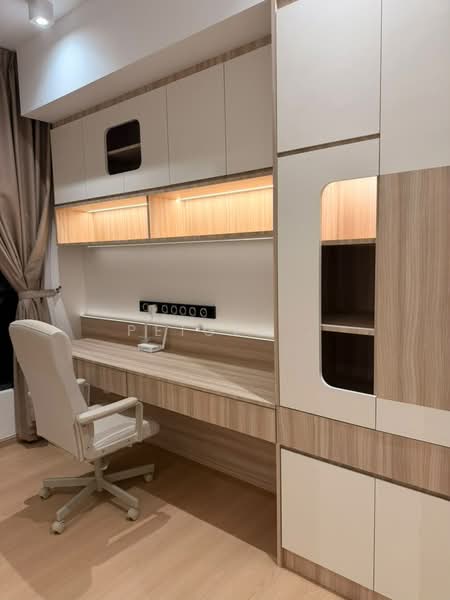 Kediaman Servis untuk Disewa di Henna Residence @ The Quartz WM - PeiGee . - Study - PropertyGuru.com.my