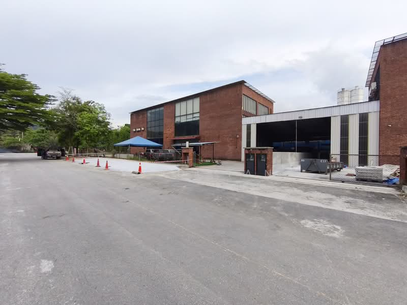 Commercial Semi-D for Rent in Shah Alam (Selangor) - Fendi tan - Exterior - PropertyGuru.com.my