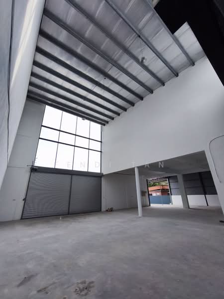 Commercial Semi-D for Rent in Shah Alam (Selangor) - Fendi tan - Interior - PropertyGuru.com.my