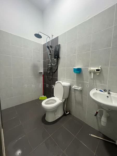 Cluster House for Sale in Taman Pulai Mutiara (Iskandar Puteri (Nusajaya)) - Sherlin To - Bathroom - PropertyGuru.com.my