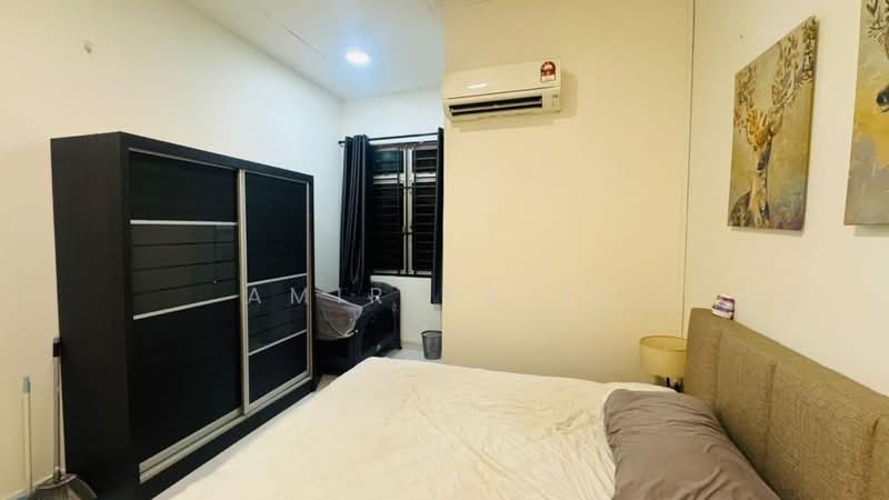 Rumah Teres 1 Tingkat untuk Disewa di Taman Mount Austin (Tebrau) - Amir Raziq - Bedroom - PropertyGuru.com.my