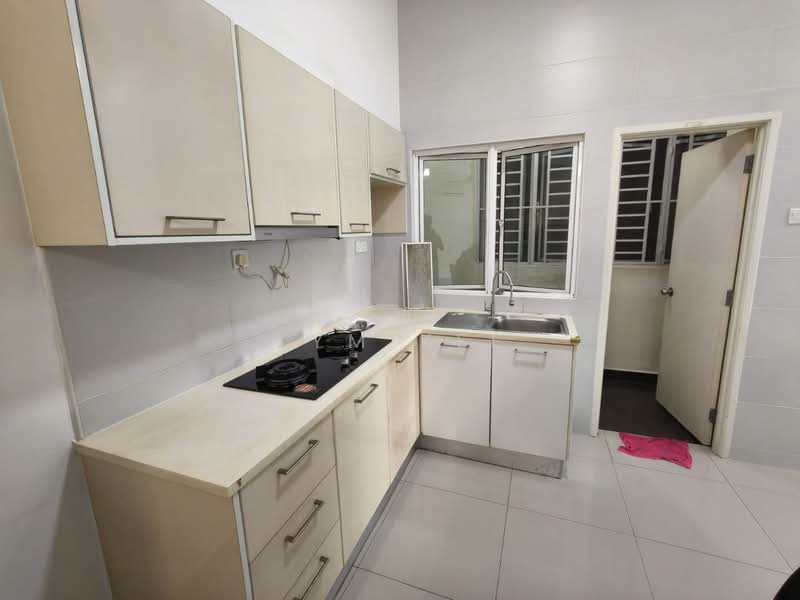 Pangsapuri untuk Disewa di Horizon Residence (Dwi Mutiara) - Kym Kee - Kitchen - PropertyGuru.com.my