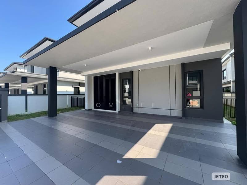Rumah Berkembar untuk Dijual di Telok Panglima Garang (Selangor) - Tom Lee - PropertyGuru.com.my
