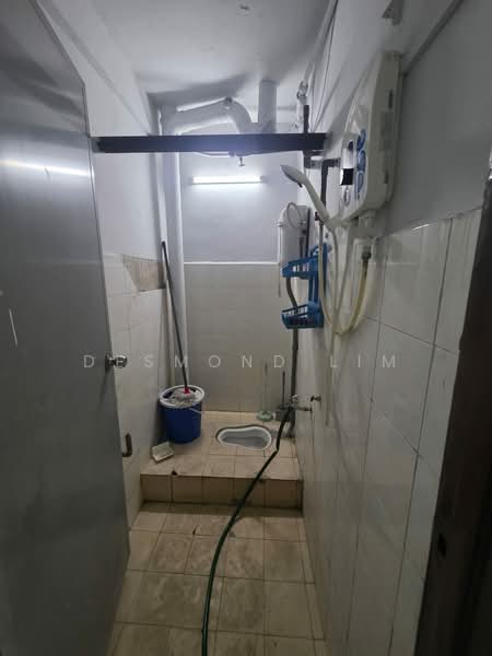 Pangsapuri untuk Dijual di Sri Delima - Desmond Lim - Bathroom - PropertyGuru.com.my