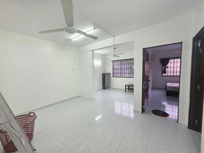 Pangsapuri untuk Dijual di Sri Delima - Desmond Lim - Living Room - PropertyGuru.com.my