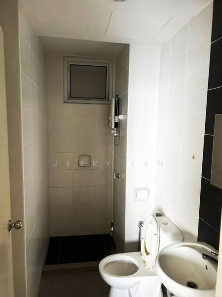 Kondominium untuk Disewa di Summer Place - Jerry Tan - Bathroom - PropertyGuru.com.my