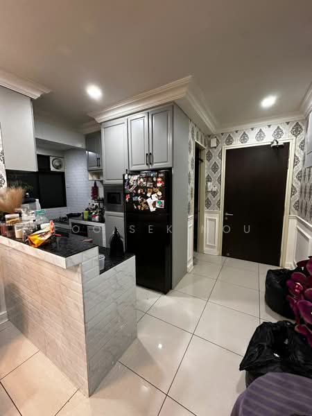 Service Residence for Rent at KL Traders Square - Foo Sek Mou - Kitchen - PropertyGuru.com.my