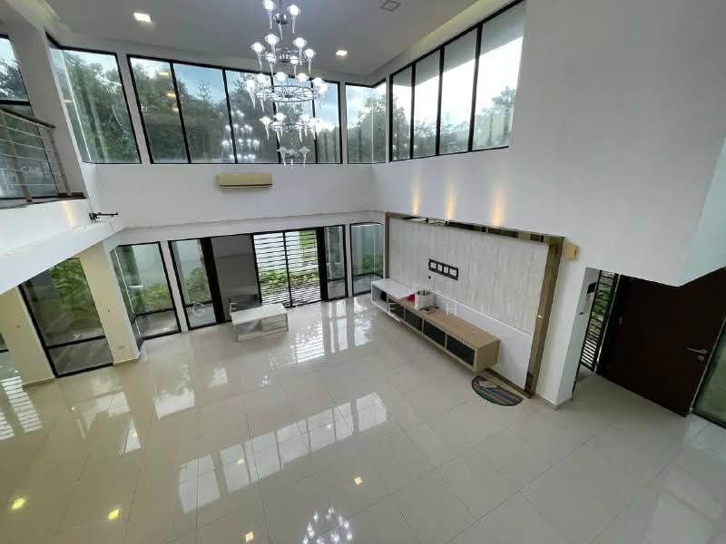 3-storey Terraced House for Sale in Lake Fields (Sungai Besi) - Geneive Hii - Living Room - PropertyGuru.com.my