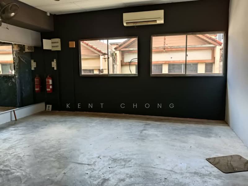 Kedai / Pejabat untuk Disewa di Bandar Putra Permai (Seri Kembangan) - Kent Chong - Interior - PropertyGuru.com.my