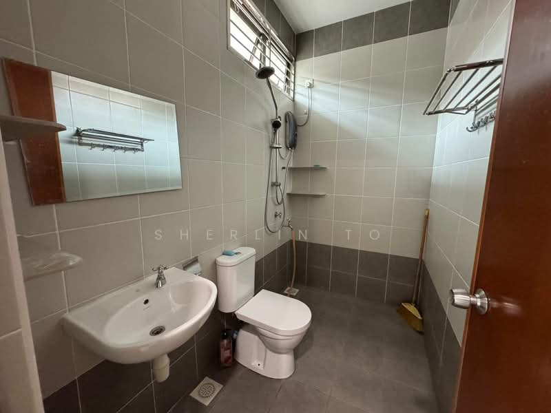 Rumah Kluster untuk Dijual di Taman Sutera Utama (Skudai) - Sherlin To - Bathroom - PropertyGuru.com.my