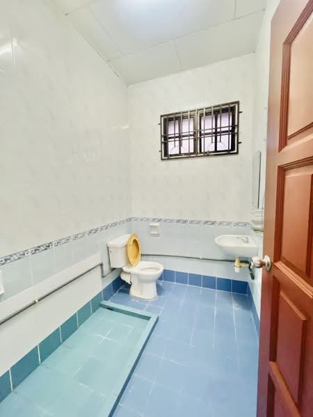 Rumah Berkembar untuk Disewa di Ayer Itam (Penang) - KV LOO - Bathroom - PropertyGuru.com.my