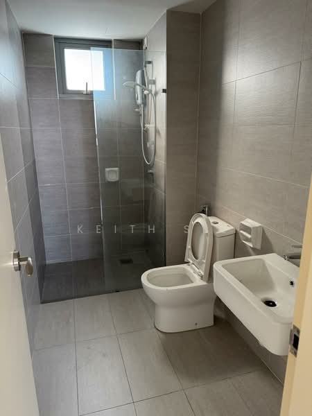 Servis Apartment untuk Dijual di Gravit8, Klang - Keith See - Bathroom - PropertyGuru.com.my