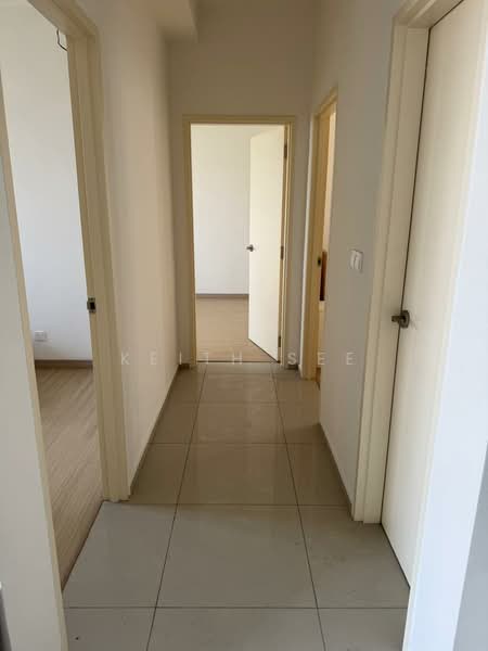 Servis Apartment untuk Dijual di Gravit8, Klang - Keith See - Corridor - PropertyGuru.com.my