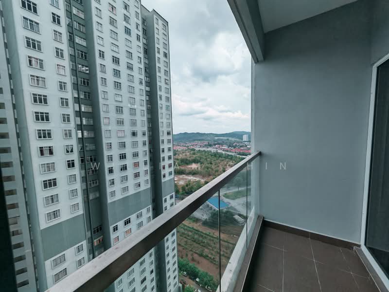 Condominium for Rent at Paraiso Residence @ The Earth - William Chin - Balcony - PropertyGuru.com.my