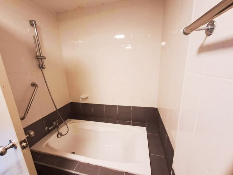 Service Residence for Rent at Birch Regency @ Penang Times Square - Jerry Tan - Bathroom - PropertyGuru.com.my