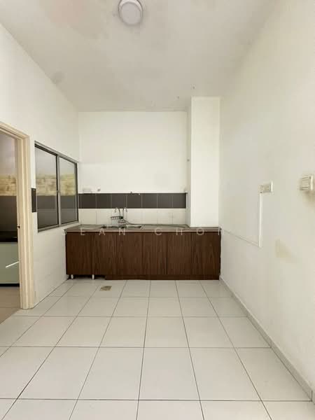 Rumah Teres 2 Tingkat untuk Dijual di Setia Tropika (Johor Bahru) - Sean Chong - Kitchen - PropertyGuru.com.my
