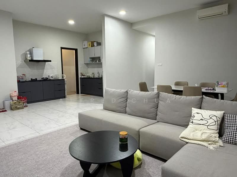 Apartment for Sale at Liberty Grove - Alfred Chua - Living Room - PropertyGuru.com.my