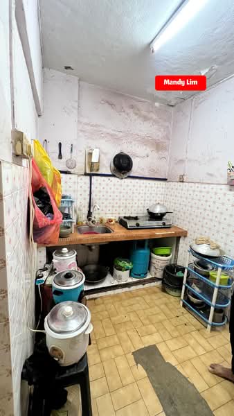 Rumah Flat untuk Dijual di Gat Lebuh Macallum - Mandy Lim - Kitchen - PropertyGuru.com.my