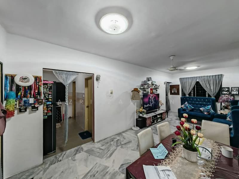 Apartment for Sale at Dahlia Apartment - Azri Zabidin - Living Room - PropertyGuru.com.my