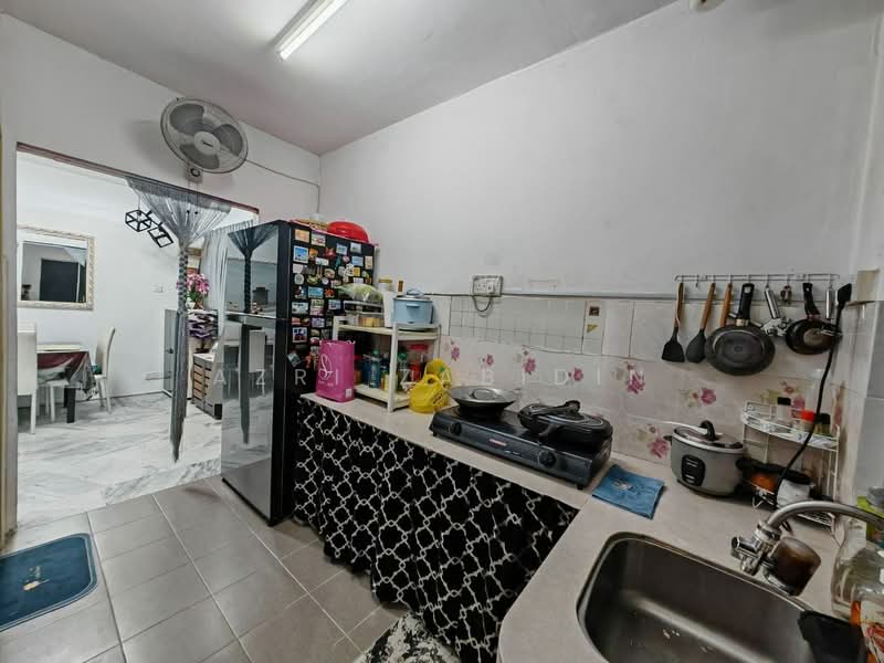 Apartment for Sale at Dahlia Apartment - Azri Zabidin - Kitchen - PropertyGuru.com.my