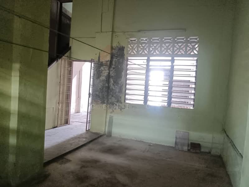 Shop for Sale in Gopeng (Perak) - Vincent Chin - Interior - PropertyGuru.com.my