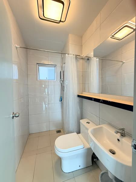 Servis Apartment untuk Disewa di Amber Cove - Sinclair Tan - Bathroom - PropertyGuru.com.my