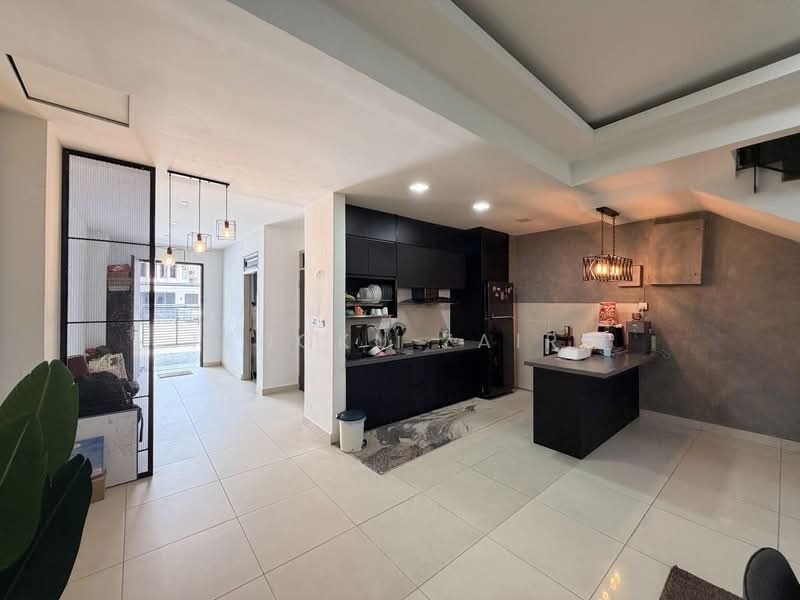 2-storey Terraced House for Sale in Shah Alam (Selangor) - Tengku Zairi - PropertyGuru.com.my