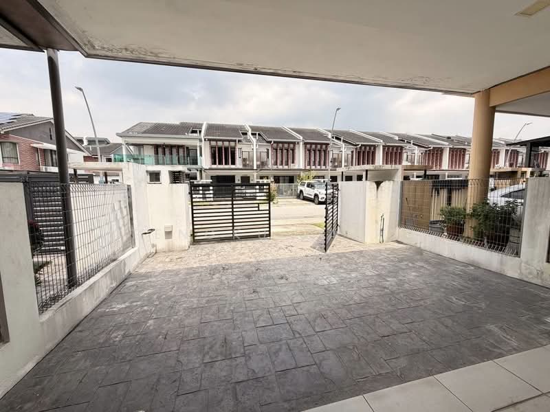 2-storey Terraced House for Sale in Shah Alam (Selangor) - Tengku Zairi - PropertyGuru.com.my