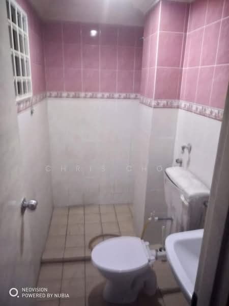 Apartment for Rent at Pangsapuri Bayu Suria (Summerfields Apartments) - Chris Choo - Bathroom - PropertyGuru.com.my