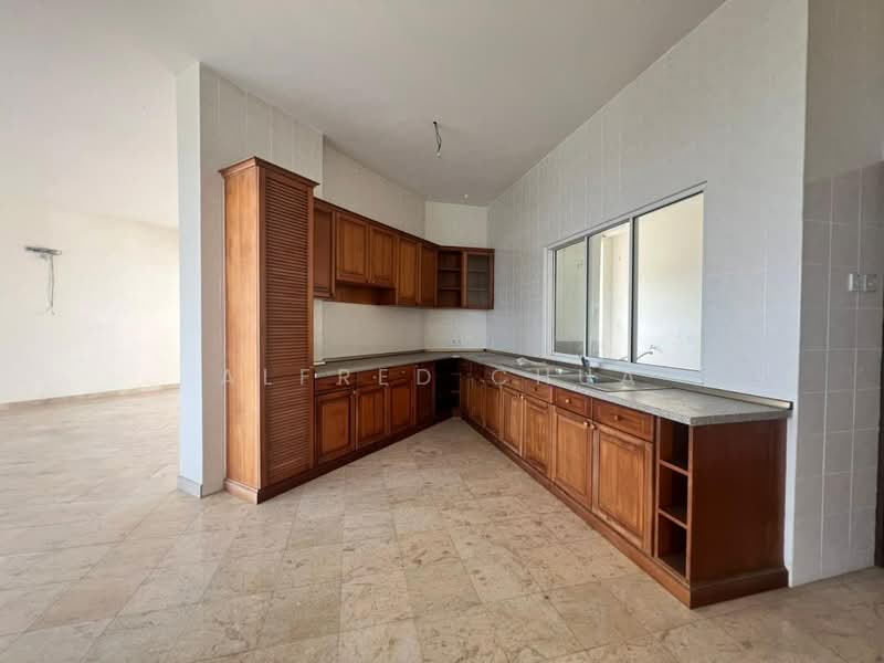 Condominium for Sale at Kasuma Resort - Alfred Chua - Kitchen - PropertyGuru.com.my