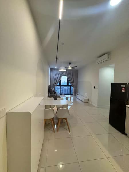 Servis Apartment untuk Dijual di Edelweiss @ Tropicana Gardens - Chia Cs - Living Room - PropertyGuru.com.my