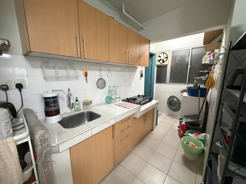 Flat for Sale at Flora Damansara Flat - Yao Tan - Kitchen - PropertyGuru.com.my