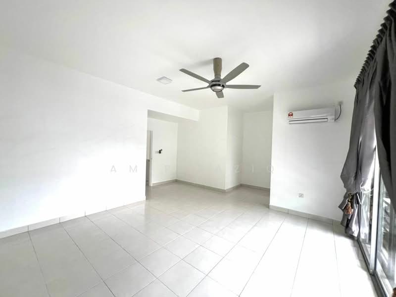 2-storey Terraced House for Rent in Taman Nusa Idaman (Iskandar Puteri (Nusajaya)) - Amir Raziq - Living Room - PropertyGuru.com.my