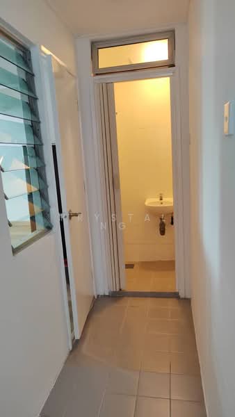 Kondominium untuk Disewa di Casa Indah 2 - Krystal Ng - Corridor - PropertyGuru.com.my