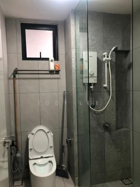 Servis Apartment untuk Disewa di Emerald 9 - Eddy Lee - Bathroom - PropertyGuru.com.my