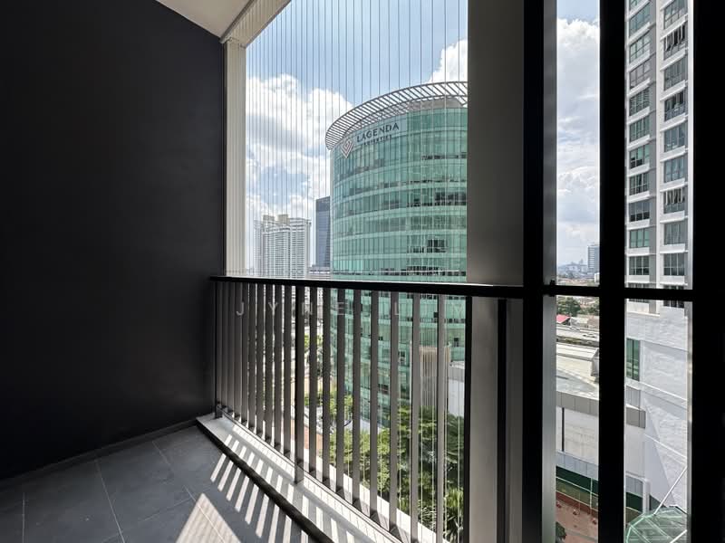 Servis Apartment untuk Disewa di The Mate @ Damansara Jaya - Jyne Lim - Balcony - PropertyGuru.com.my